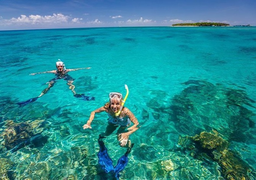 Mnemba Island Snorkeling